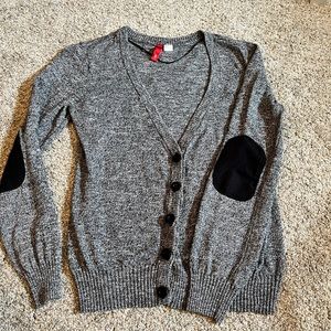 Women’s size 8 H&M lightweight cardigan